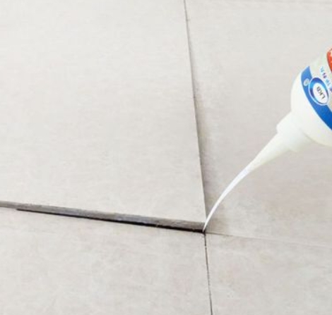 许昌市瓷砖空鼓维修公司分享卫生间瓷砖脱落的原因可能有以下几点